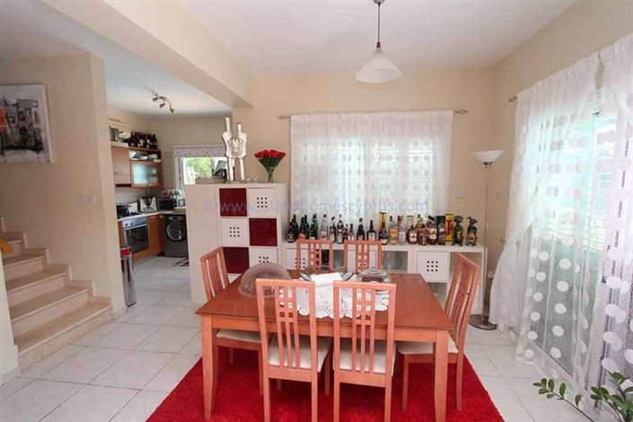 Image No.11-3 Bed Villa / Detached for sale