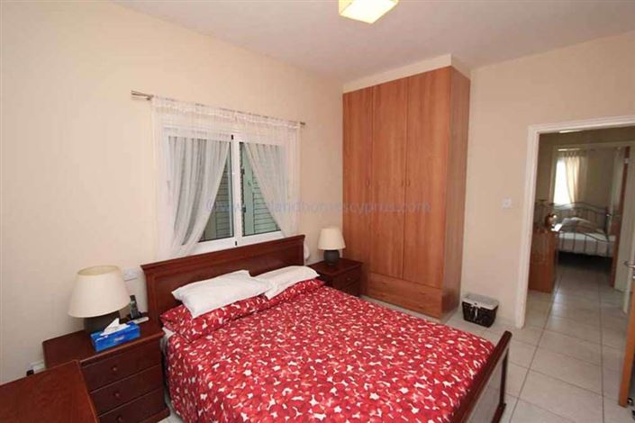 Image No.14-3 Bed Villa / Detached for sale