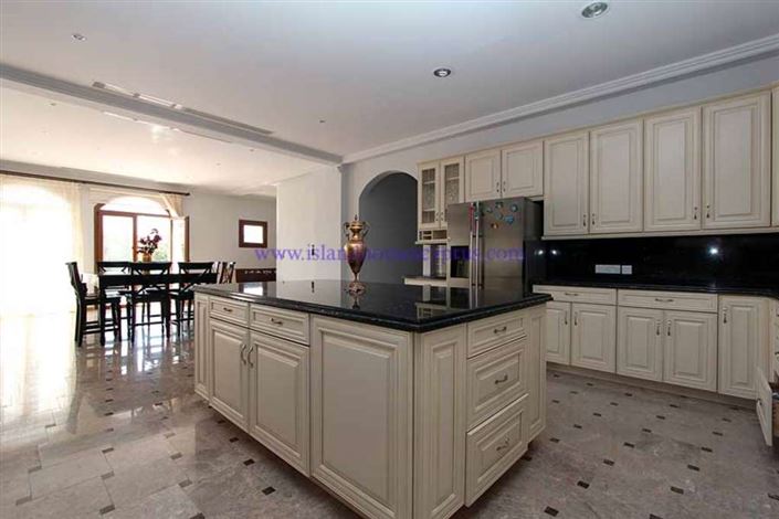 Image No.15-5 Bed Villa / Detached for sale