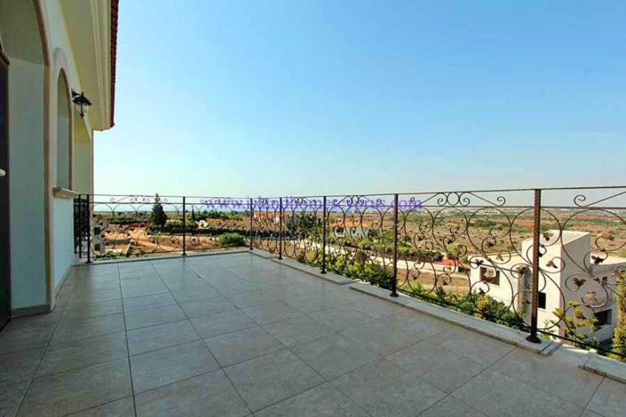 Image No.35-5 Bed Villa / Detached for sale