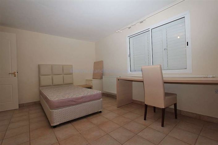 Image No.29-5 Bed Villa / Detached for sale