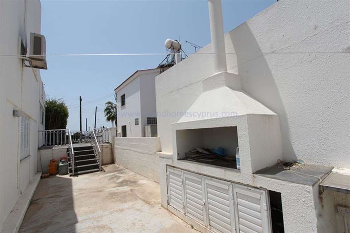 Image No.38-5 Bed Villa / Detached for sale