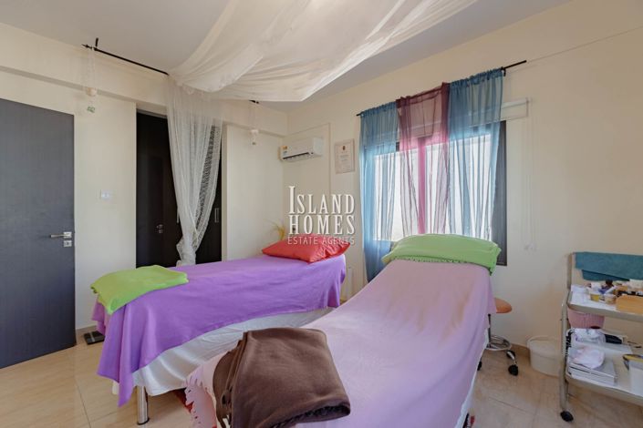 Image No.23-3 Bed Semi-Detached for sale