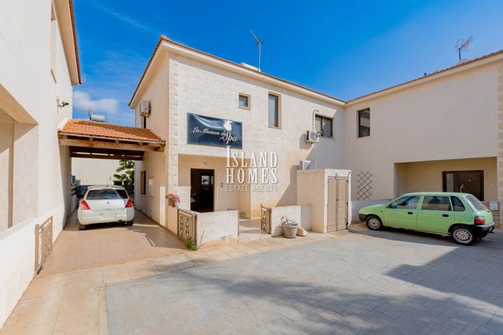 Image No.24-3 Bed Semi-Detached for sale