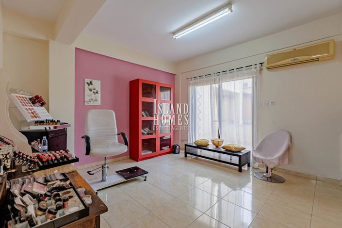 Image No.10-3 Bed Semi-Detached for sale