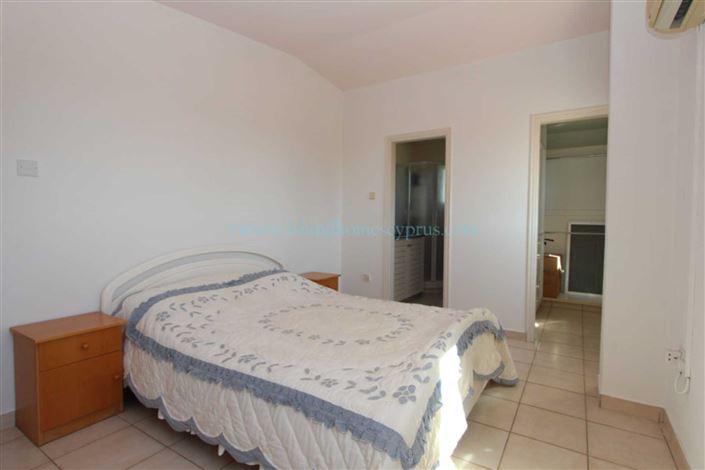 Image No.34-5 Bed Villa / Detached for sale