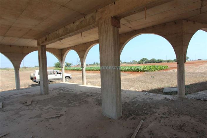 Image No.9-5 Bed Villa / Detached for sale