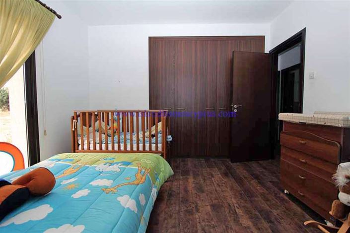 Image No.11-4 Bed Villa / Detached for sale