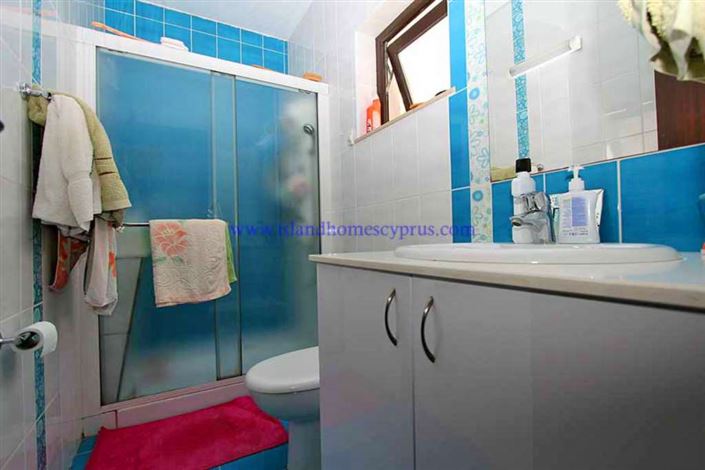 Image No.16-4 Bed Villa / Detached for sale