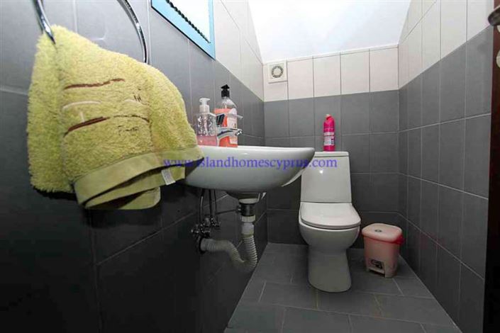 Image No.19-4 Bed Villa / Detached for sale