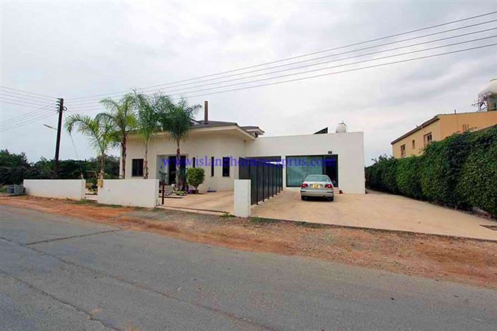 Image No.5-4 Bed Villa / Detached for sale
