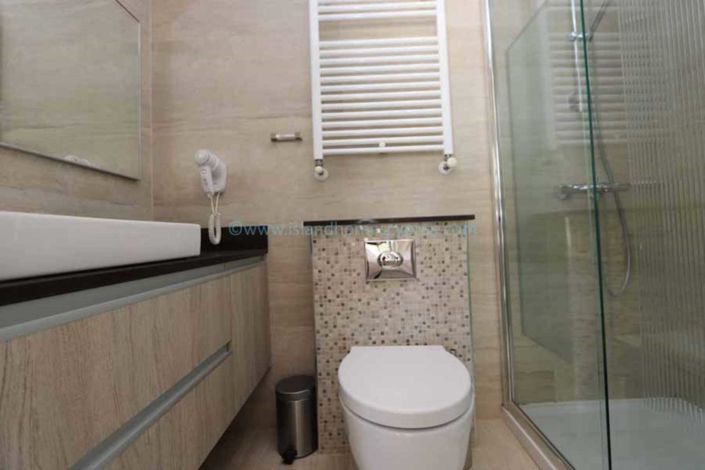 Image No.24-7 Bed Villa / Detached for sale