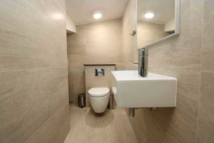 Image No.27-7 Bed Villa / Detached for sale