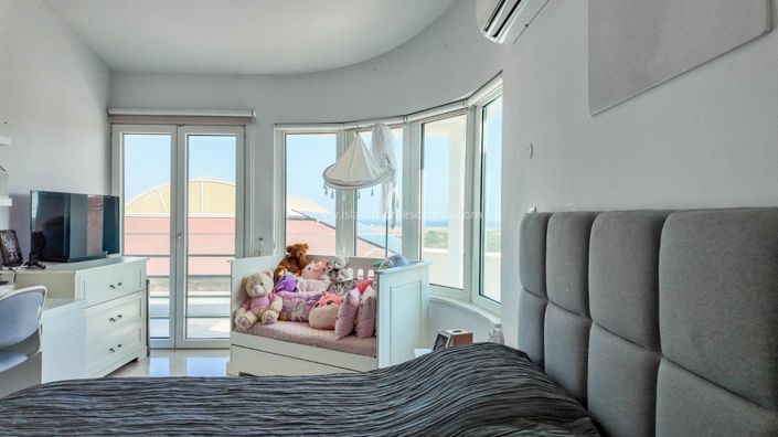 Image No.17-Villa / Détaché de 5 chambres à vendre à Deryneia