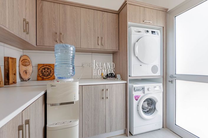 Image No.13-5 Bed Villa / Detached for sale