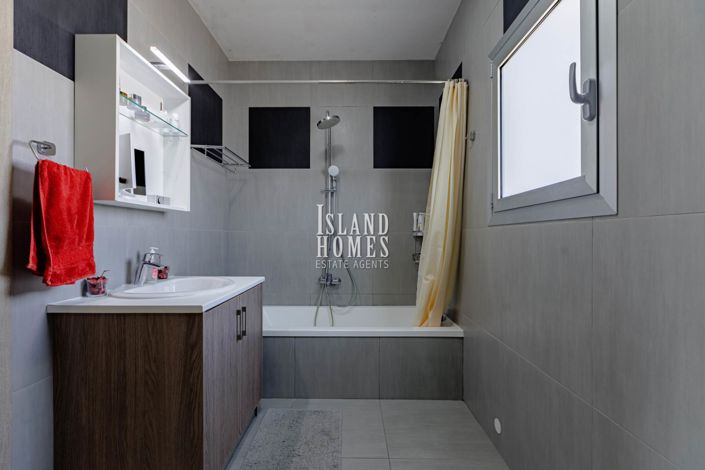 Image No.20-5 Bed Villa / Detached for sale