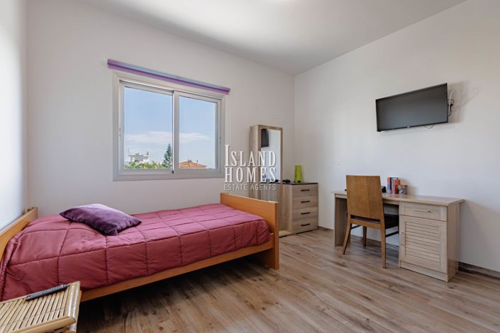 Image No.25-5 Bed Villa / Detached for sale