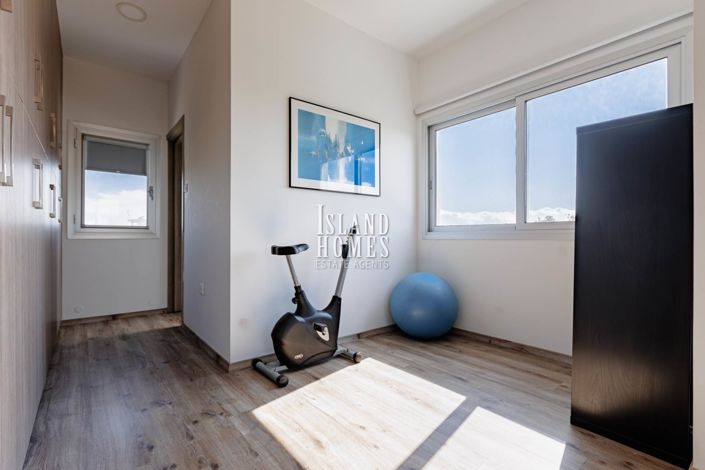 Image No.29-5 Bed Villa / Detached for sale