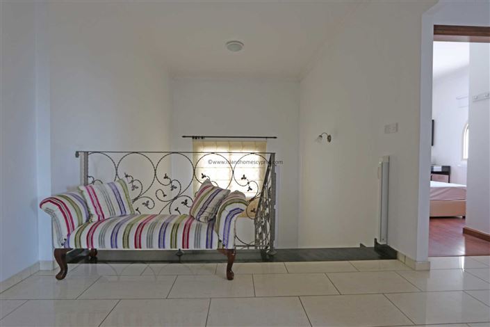 Image No.23-Villa / Détaché de 6 chambres à vendre à Paralimni