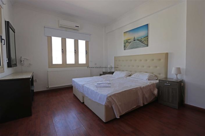 Image No.24-Villa / Détaché de 6 chambres à vendre à Paralimni