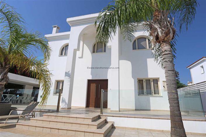 Image No.6-Villa / Détaché de 6 chambres à vendre à Paralimni