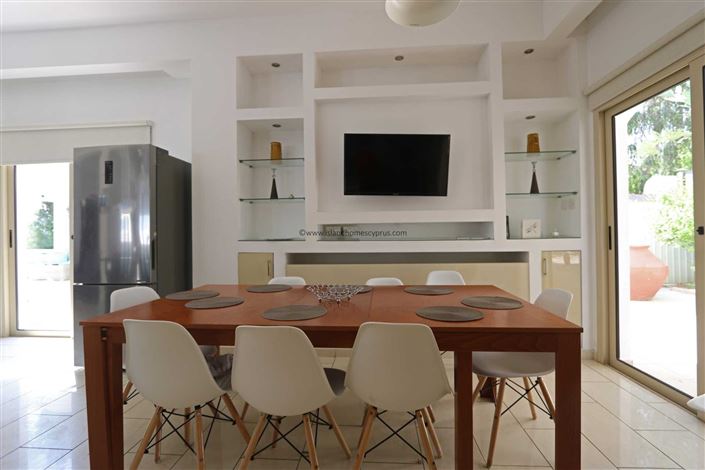 Image No.8-Villa / Détaché de 6 chambres à vendre à Paralimni