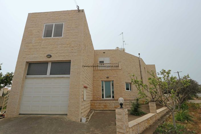 Image No.18-3 Bed Villa / Detached for sale