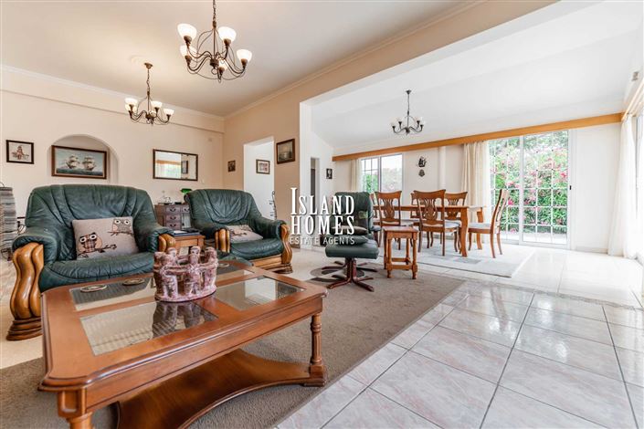 Image No.12-4 Bed Villa / Detached for sale