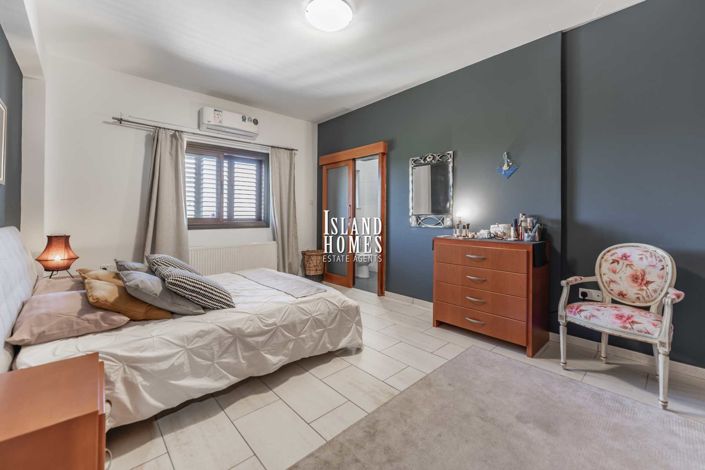 Image No.23-Villa / Détaché de 6 chambres à vendre à Deryneia