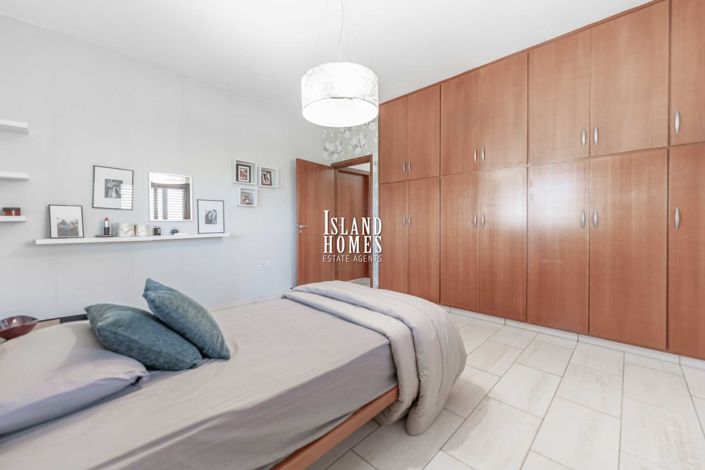 Image No.26-Villa / Détaché de 6 chambres à vendre à Deryneia