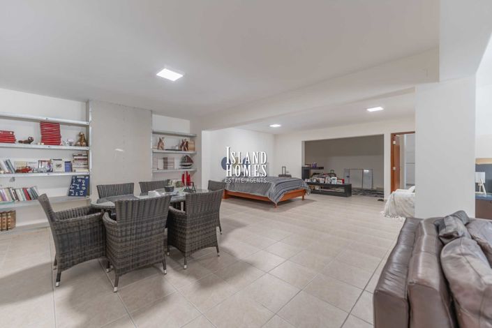 Image No.31-Villa / Détaché de 6 chambres à vendre à Deryneia