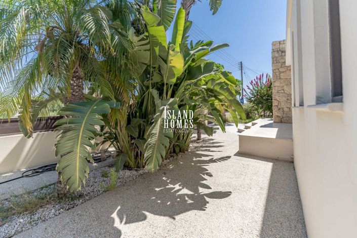 Image No.38-Villa / Détaché de 6 chambres à vendre à Deryneia