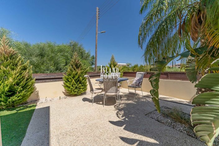 Image No.7-Villa / Détaché de 6 chambres à vendre à Deryneia