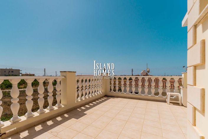 Image No.23-4 Bed Villa / Detached for sale