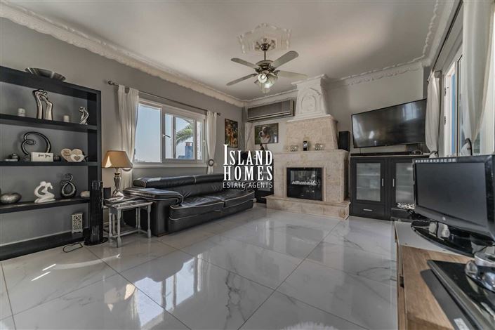 Image No.10-Villa / Détaché de 3 chambres à vendre à Pernera