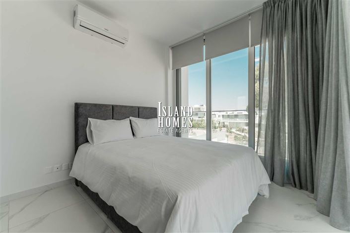 Image No.24-5 Bed Villa / Detached for sale