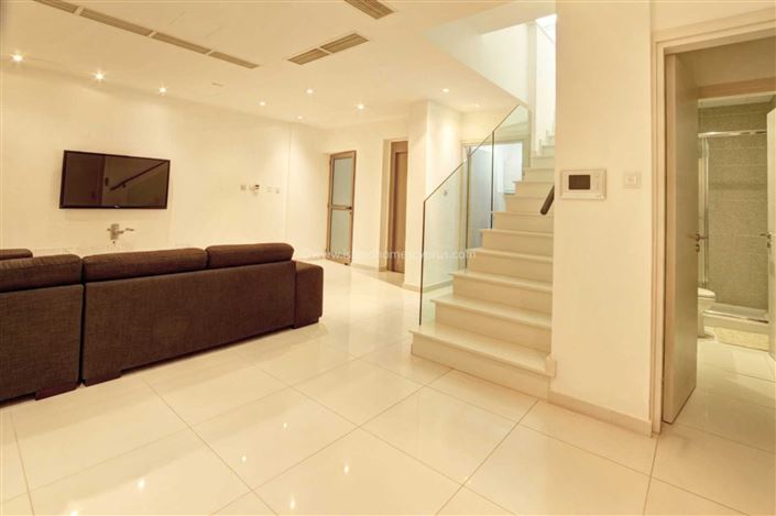 Image No.40-Villa / Détaché de 5 chambres à vendre à Protaras