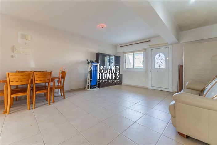 Image No.6-3 Bed Townhouse for sale