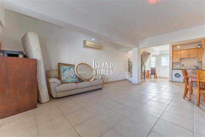 Image No.10-3 Bed Townhouse for sale