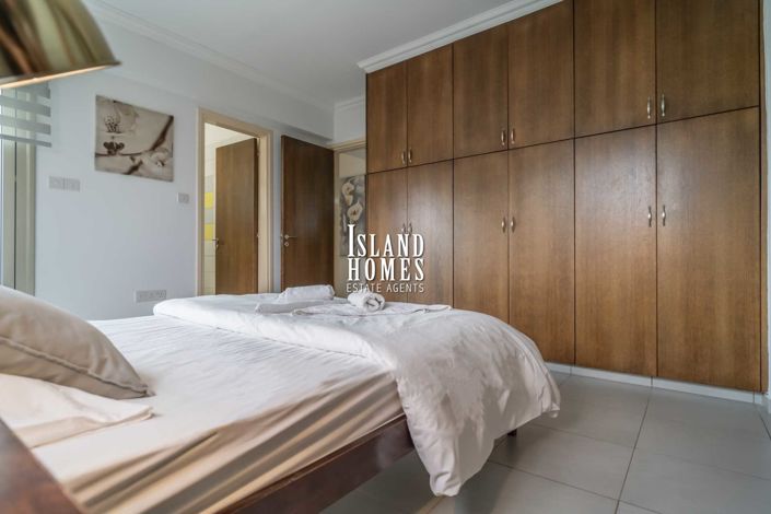 Image No.17-3 Bed Apartment for sale