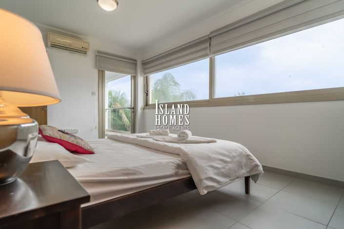 Image No.21-3 Bed Apartment for sale