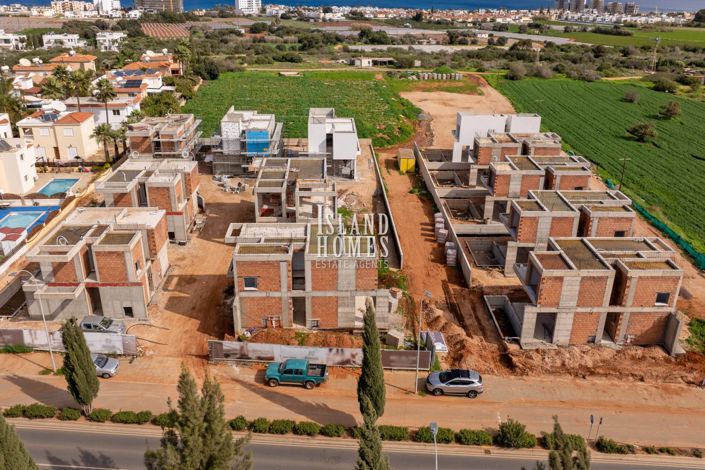 Image No.10-4 Bed Villa / Detached for sale