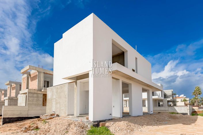 Image No.2-4 Bed Villa / Detached for sale