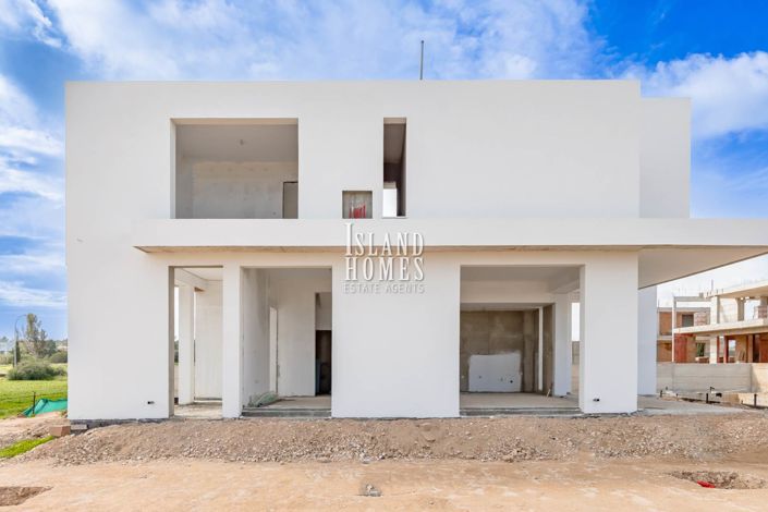 Image No.2-3 Bed Villa / Detached for sale