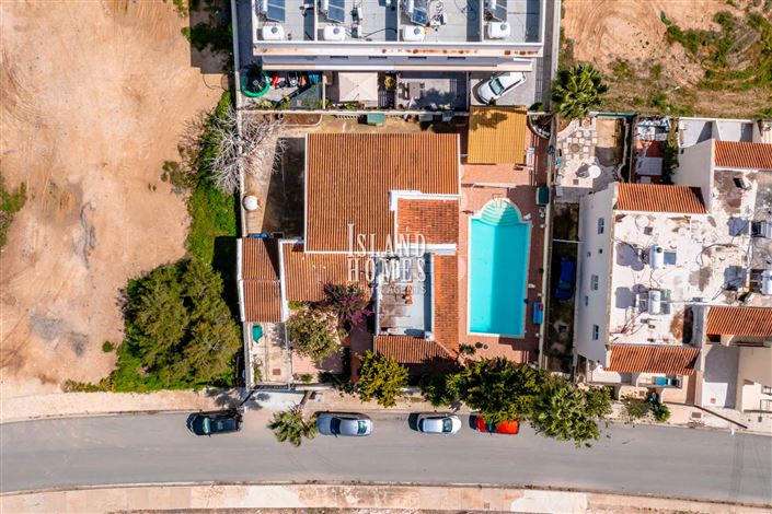 Image No.17-4 Bed Bungalow for sale