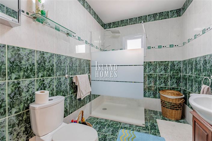 Image No.28-4 Bed Bungalow for sale