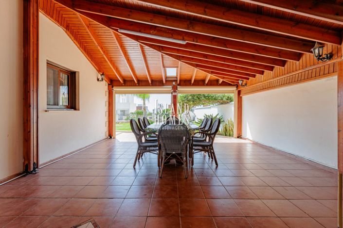 Image No.6-5 Bed Villa / Detached for sale