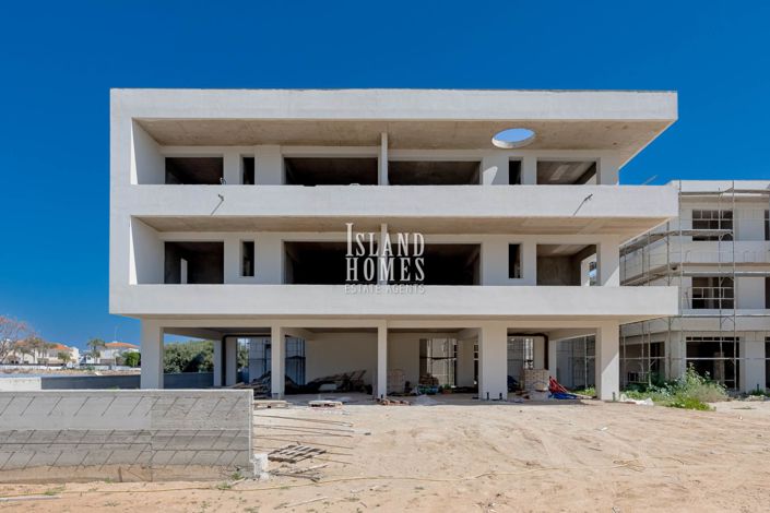 Image No.11-2 Bed Apartment for sale