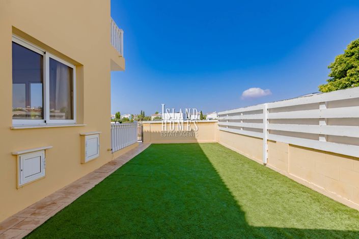 Image No.27-3 Bed Villa / Detached for sale