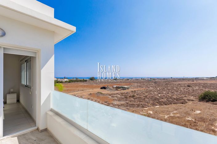 Image No.31-Villa / Détaché de 4 chambres à vendre à Paralimni